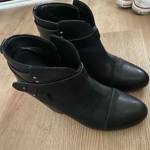 Rag and Bone harrow booties size 39 Black leather